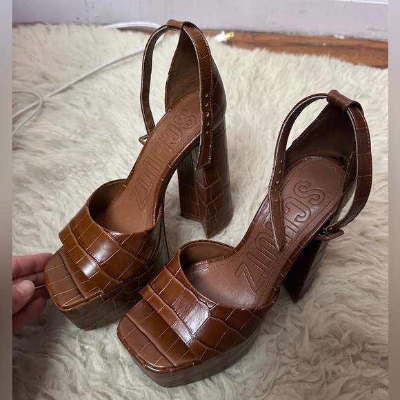 SCHUTZ Shoes - Schutz platform pumps